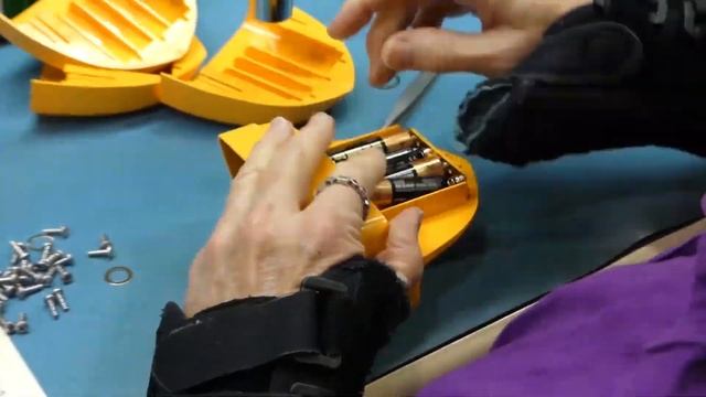 Завод металлоискателей Garrett - Путешествие в Даллас смотреть онлайн