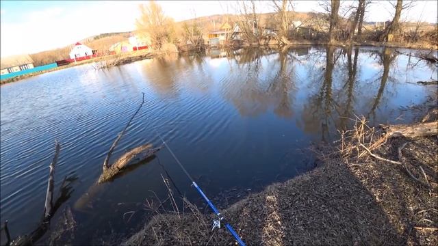 Дом в деревне/Работа в теплице/ весенняя рыбалка с машкой /влоги из деревни. смотреть онлайн