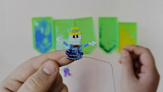 "Зайчик Пасхальный" (кролик) Бисер это просто. смотреть онлайн