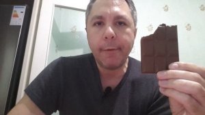 ASMR ИТИНГ. КУШАЮ ШОКОЛАДКУ ALPEN GOLD С ФУНДУКОМ