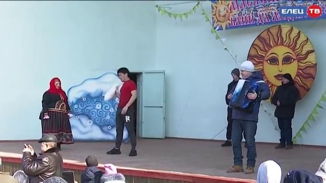 В Ельце отметили Масленицу народными гуляниями смотреть онлайн