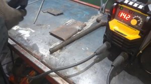 дешёвый сварочный аппарат за3600к  DEKO DKWM200A