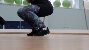 Приседание на двух ногах 1.3.1., 4.3.3.