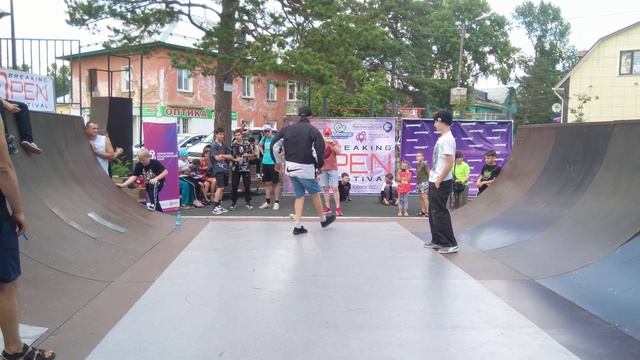 Брейкинг соло (Profi) - Батл 3 - "Open Breaking Festival 2023" смотреть онлайн