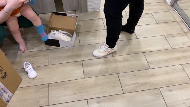 ВЛОГ: ОГРОМНАЯ КУЧА ПОСЫЛОК! ЧТО ВНУТРИ? ОЗОН НАС КИНУЛ, ПРОДАЛ Б/У смотреть онлайн