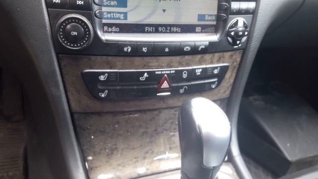 Обзор автоматически открывающего секретного пинала на мерседесе w211 смотреть онлайн