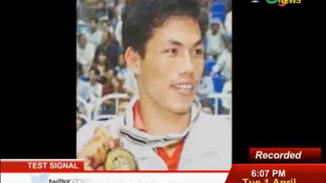Rise and fall of boxing champion Dingko Singh смотреть онлайн