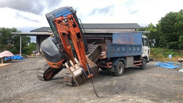 HITACHI ZX40U-2 上車(UD-9.9)