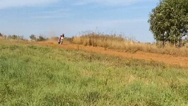 1996 Suzuki RM125 PINNED Around WEEDON MX Track