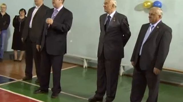 Сеанс одновременой игры в шахматы. смотреть онлайн