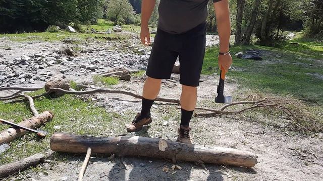 Fiskars X7 vs Fiskars X10 -cut test смотреть онлайн