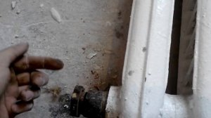 Как открутить гайку с чугунной батареи. Замена стояков отопления, ревизия чугунных радиаторов #2