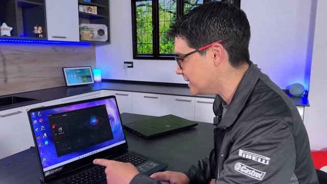 ESTE PC PORTÁTIL HA HECHO HISTORIA!!!!!!!!!!! Msi Ge76 смотреть онлайн