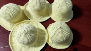 Как связать поля шляпы крючком.  Варианты вязания  полей у шляп. (720p)