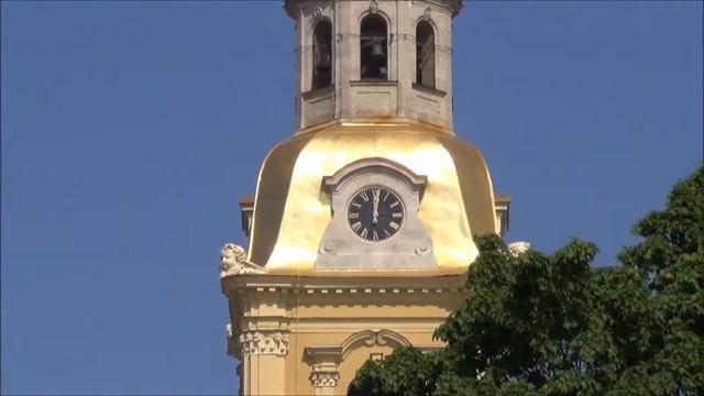 Выстрел сигнальной пушки в Санкт Петербурге смотреть онлайн