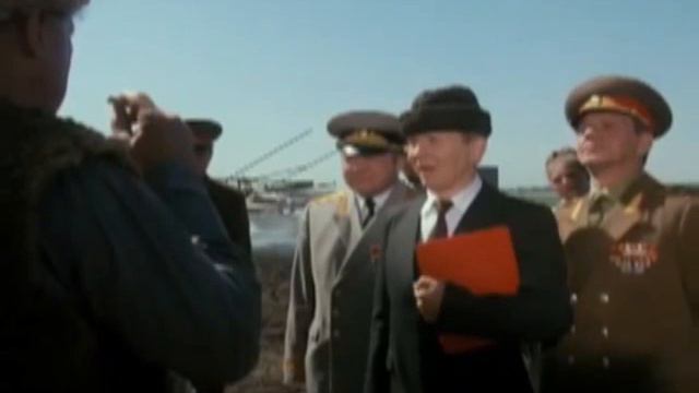 И на том спасибо :) смотреть онлайн