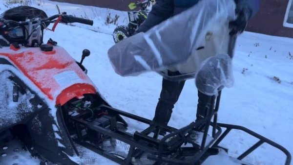 Снегоходы ALPIN 200 и BARS 200, в чём разница ?