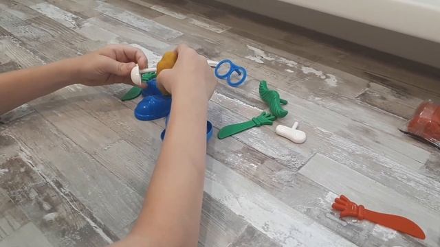 Лепим с ребенком фигурки 