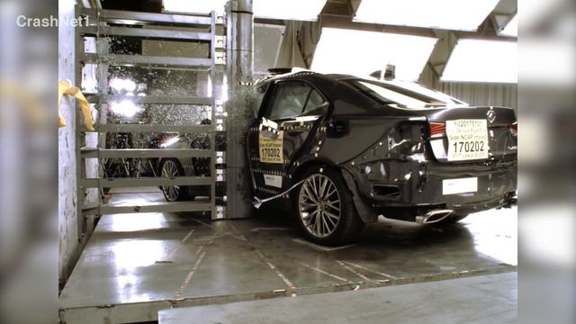 2017 Lexus IS Side Pole Crash Test смотреть онлайн