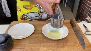 Невероятно вкусный соус из йогурта и огурца. Легкий и полезный. Рецепт Дзадзики из Греции!