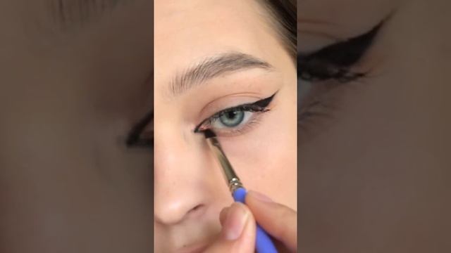Макияж одной тушью)#shorts смотреть онлайн