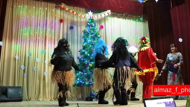 Новый год гости из Африки смотреть онлайн