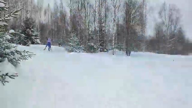 Дай Лыжню. Дмитрий Басов 18.02.2024г. организовал лыжный праздник « Дай лыжню» на лыжной трассе БКБ смотреть онлайн