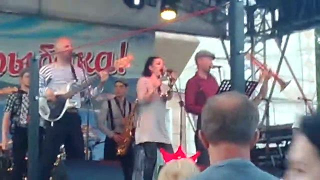 Отмечали день рыбака смотреть онлайн