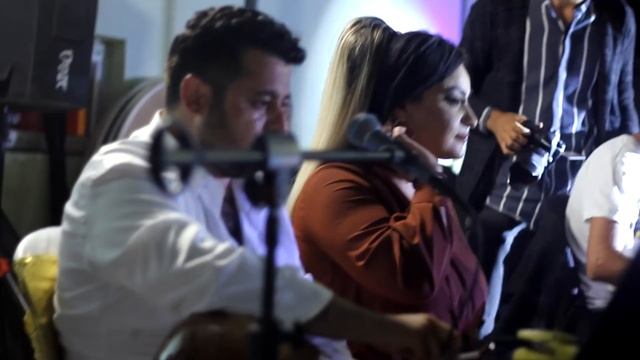 Havva Öğüt - Duvarlara Yazıyorum İsmini (asmaz kayıtları) [Poyraz Kameraᴴᴰ]-[Gökhan Varol] смотреть онлайн