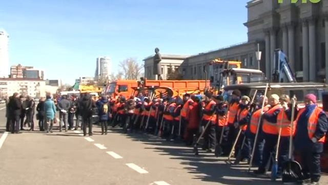 Готовность №1. Службы благоустройства и ЖКХ демонстрируют спецтехнику смотреть онлайн