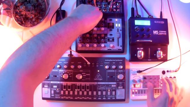 Live Session 1: Behringer TD-3 and Korg Volca Sample смотреть онлайн