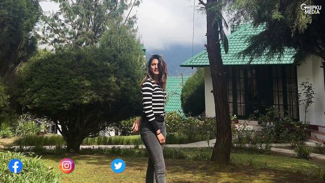 Erica Fernandes Shoots In Munnar For Upcoming Project With Karan Kundra | Erica's Last Day Of Shoot смотреть онлайн