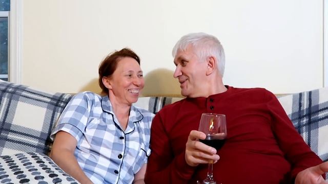 НОВЫЙ ШАМПУНЬ. ПОЧЕМУ ОНА МНЕ НРАВИЛАСЬ смотреть онлайн