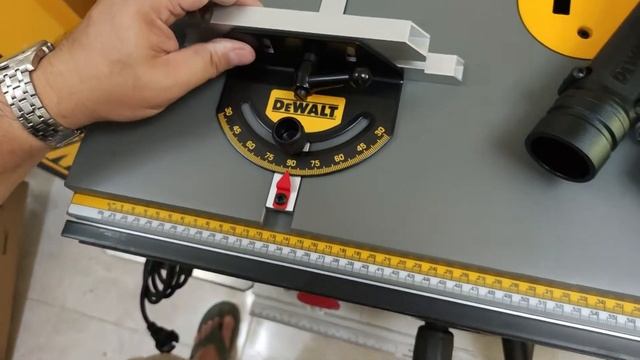 DeWALT 7492 table saw : Unboxing & test! смотреть онлайн