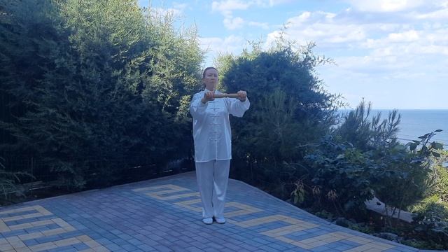 цигун с палкой бань Даоинь Яншен Гун с Натальей Прокофьевой смотреть онлайн