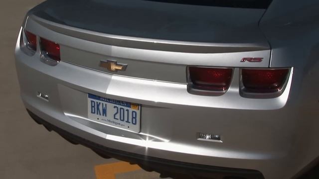 2010 Chevrolet Camaro V6 Drive Time review | TestDriveNow смотреть онлайн
