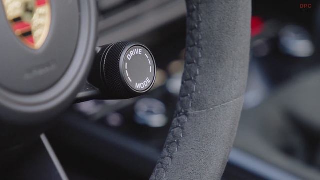 2022 Porsche 911 992 Carrera GTS Cabriolet PDK in Racing Yellow смотреть онлайн