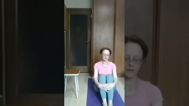 Йога Айенгара. 110420 Позы стоя ч5 смотреть онлайн