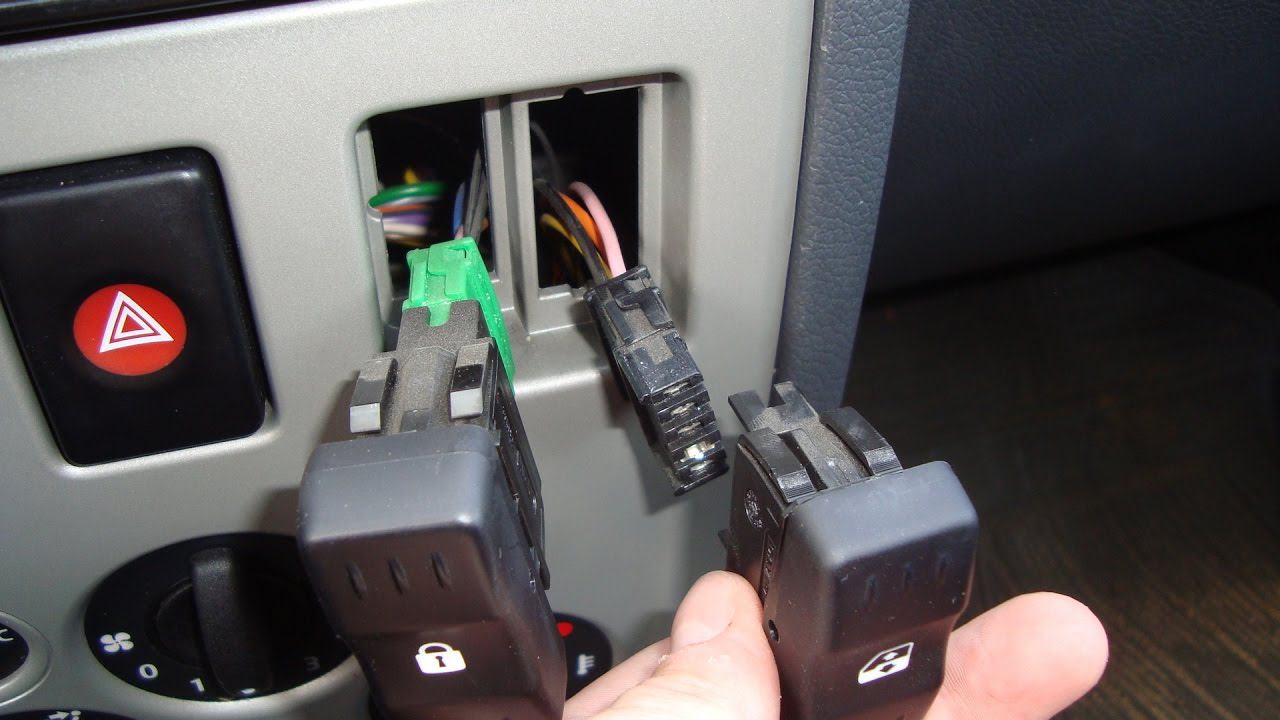 Замена ламп подсветки кнопок управления на Логане смотреть онлайн