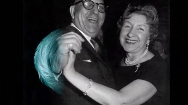 Good Day Today * David Lynch - Diane Arbus смотреть онлайн