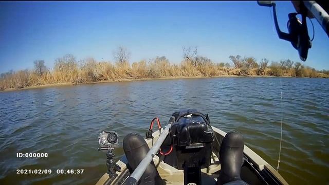 FIGHTING MONSTER GAR FROM KAYAK смотреть онлайн