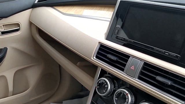Mitsubishi XPander Facelift Ultimate 2022 vs Ultimate 2021 | Komparasi Kasta Teringgi #xpander смотреть онлайн