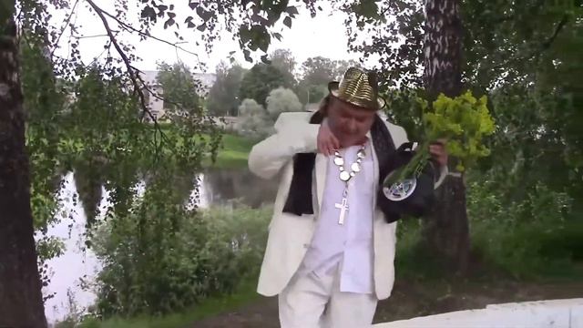 САНБОЙ НА СЪЁМКАХ КЛИПА "ТРАВЫ, ТРАВЫ" С ШУТОВЫМ смотреть онлайн