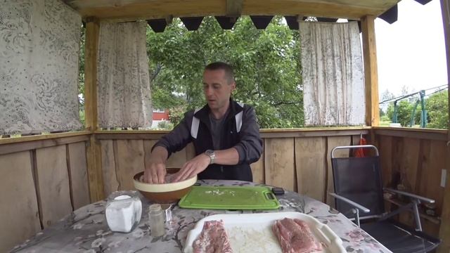 Копчёные свинные рёбрышки.Коптим на природе. смотреть онлайн