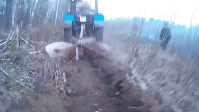 МтЗ 82.1 опахивание леса от пожара смотреть онлайн