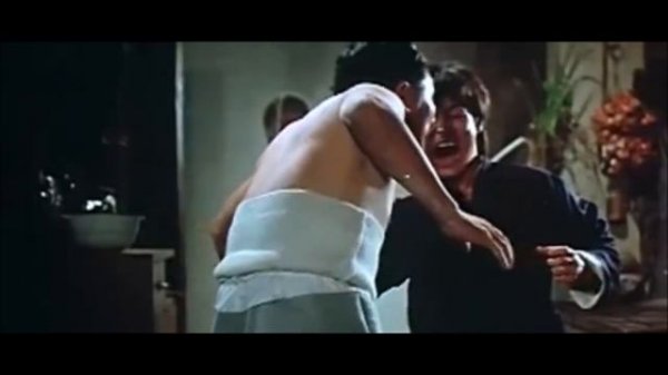 Fist of Fury/The Chinese Connection - Bruce Lee Discovers the Truth