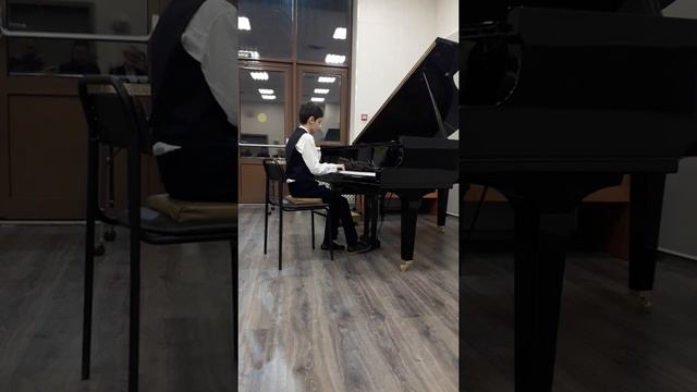 Р.Шуман "Детские сцены" 1,2 смотреть онлайн