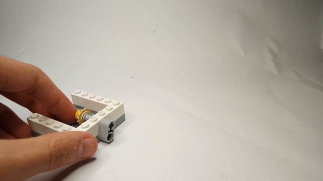 LEGO carousel kinetic sculpture - easy to build - full tutorial смотреть онлайн