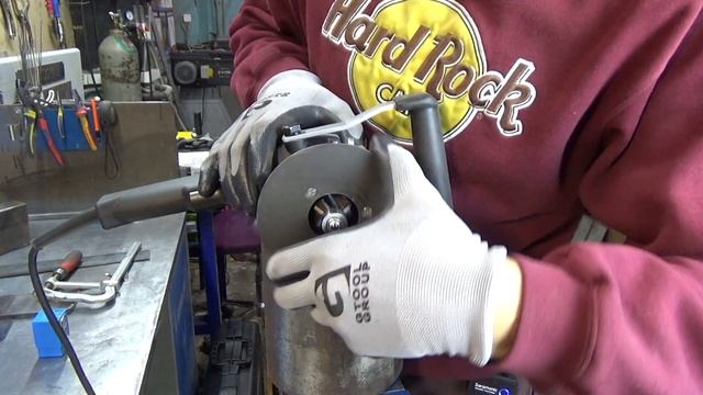 Как снять фаску на металле. Euroboor B45. Обзор. смотреть онлайн