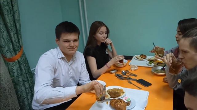 Короче говоря, школе 100 лет! 10б, 2017 смотреть онлайн